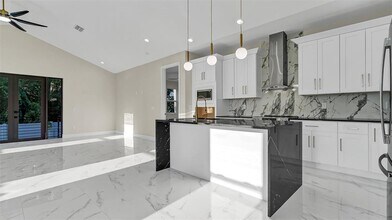 2839 60th Ave N in St. Petersburg, FL - Building Photo - Building Photo