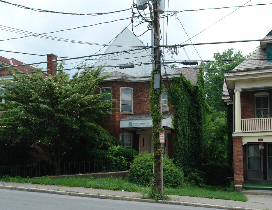 2319 15th St in Troy, NY - Building Photo