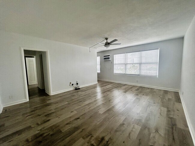 property at 600 N Birch Rd