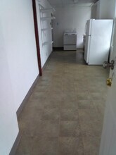 153 Main St, Unit Huge Sunny 1-Bdrm in Cohoes, NY - Building Photo - Building Photo