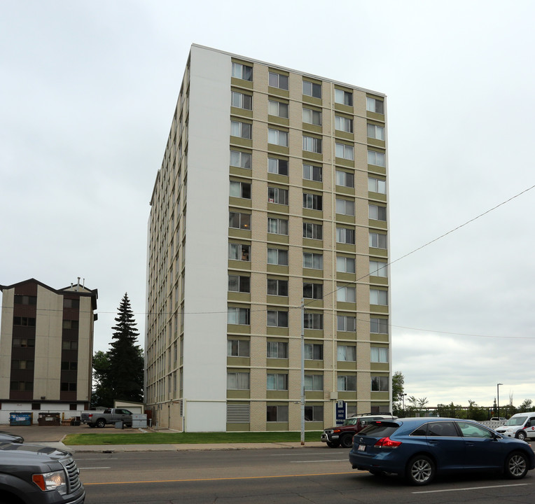 Jasper House in Edmonton, AB - Building Photo