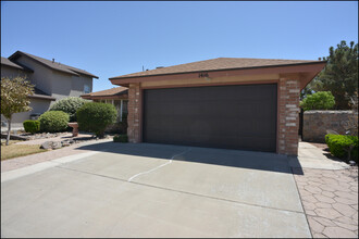 1416 Adolph Carson Pl in El Paso, TX - Building Photo - Building Photo