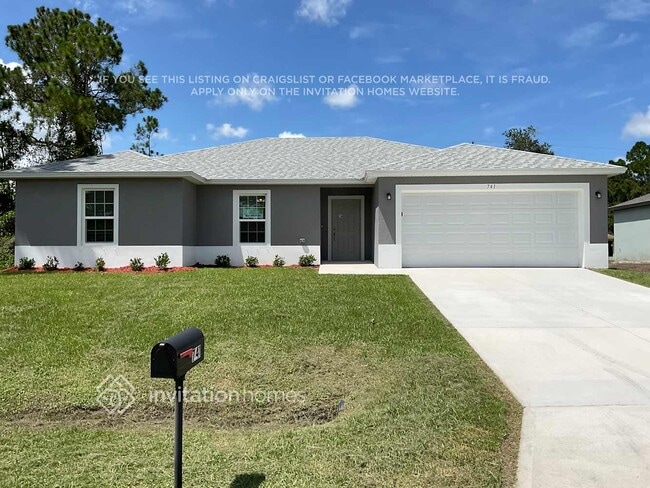 property at 741 Airoso Rd SE