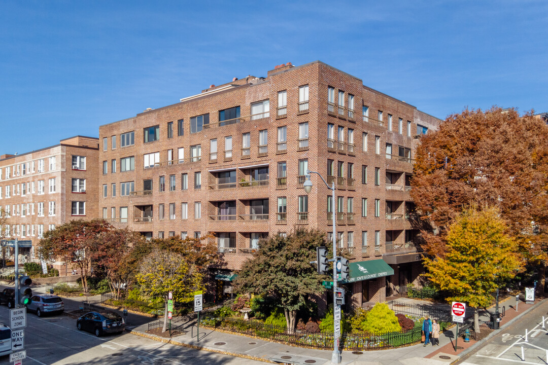 The Admiral Dupont in Washington, DC - Building Photo