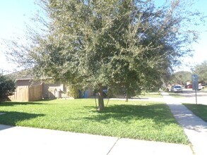 2031 Treasure Mountain Dr in Spring, TX - Building Photo - Building Photo