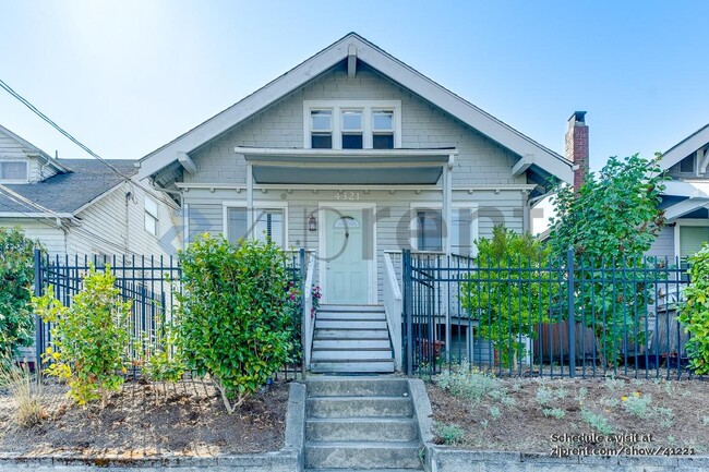 property at 4321 5th Ave NE