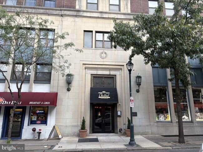 property at 1939 Chestnut St