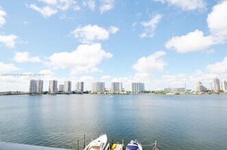 17900 N Bay Rd, Unit 603 in Sunny Isles Beach, FL - Foto de edificio - Building Photo