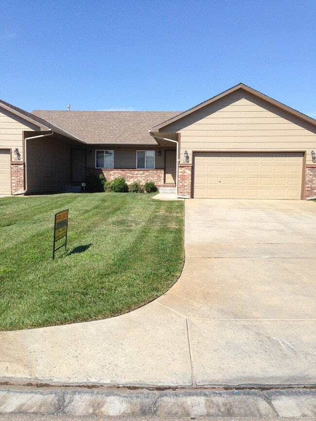 property at 3832 N Pepper Ridge St