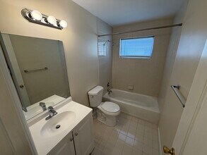 508 Eastwind Dr, Unit 508 in North Palm Beach, FL - Building Photo - Building Photo