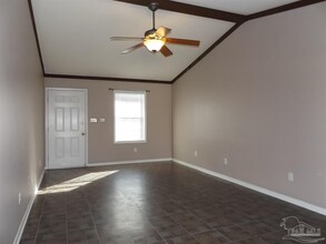 4650 Petra Cir in Pensacola, FL - Building Photo - Building Photo