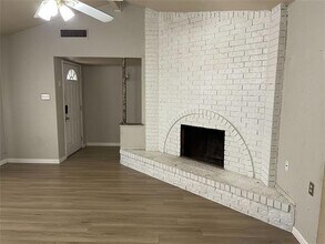 625 Via Del Sur in Mesquite, TX - Building Photo - Building Photo