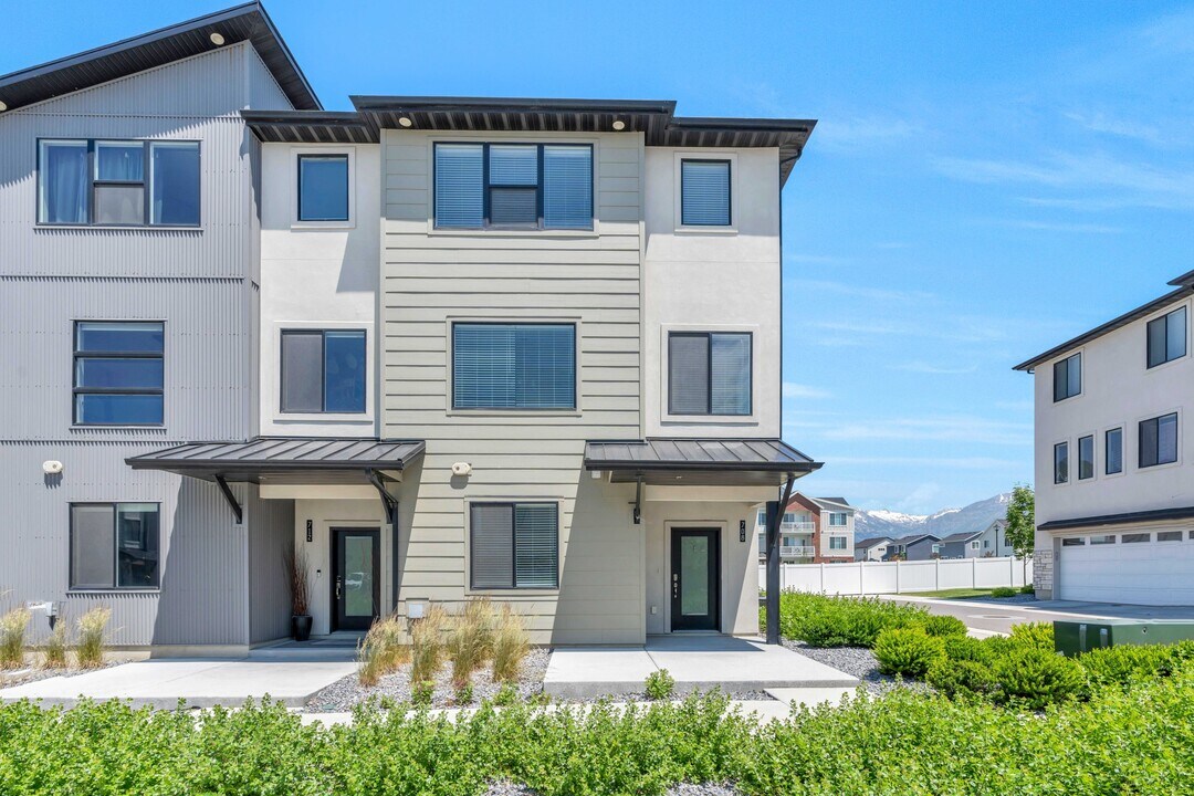708 W Bronze Leaf Rd in American Fork, UT - Foto de edificio