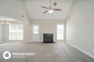 10679 Paladin Dr in Hampton, GA - Building Photo - Building Photo