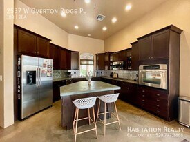2537 W Overton Ridge Pl in Tucson, AZ - Building Photo