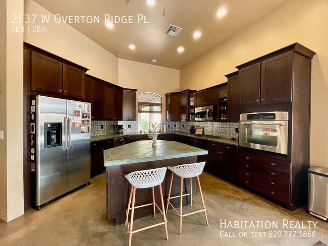 property at 2537 W Overton Ridge Pl