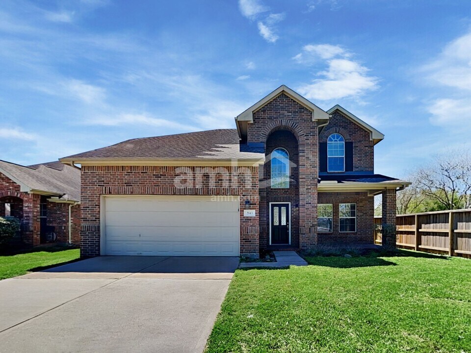 2143 Hawthorne Brook Ln in Fresno, TX - Building Photo