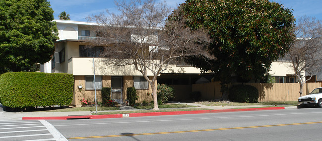 1195 Cordova St in Pasadena, CA - Building Photo - Building Photo