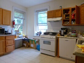 12 Braemore Rd, Unit 3 in Boston, MA - Building Photo