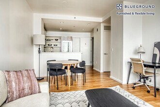 635 W 42nd St in New York, NY - Foto de edificio - Building Photo