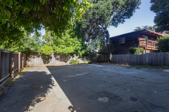 2620 Hillegass Ave. in Berkeley, CA - Building Photo - Building Photo