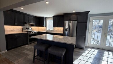 23 Orchard Ave, Unit 1 in Saugus, MA - Building Photo - Building Photo