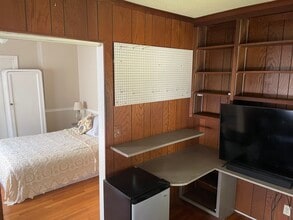 85 Moody Ave in Fairfield, CT - Building Photo - Building Photo