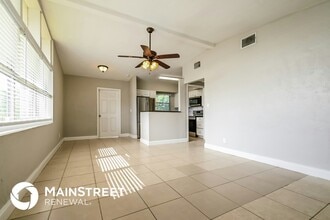 3521 Schwalbe Dr in Sarasota, FL - Building Photo - Building Photo