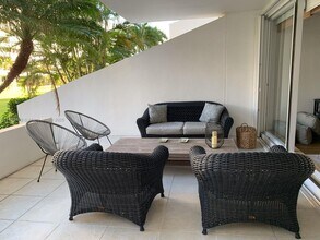 199 Ocean Lane Dr, Unit 106 in Key Biscayne, FL - Foto de edificio - Building Photo