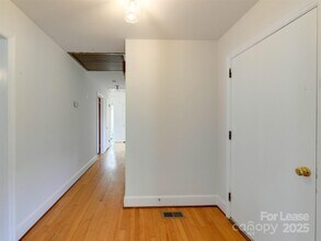 1432 Bevis Dr in Charlotte, NC - Building Photo - Building Photo