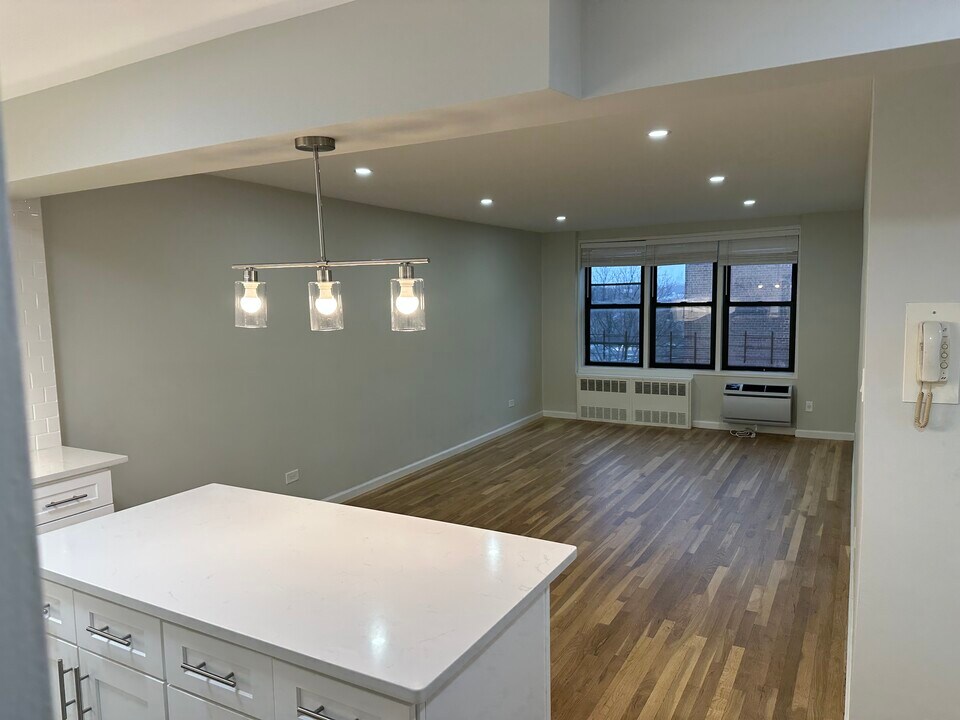 3520 Leverich St, Unit A611 in Jackson Heights, NY - Building Photo