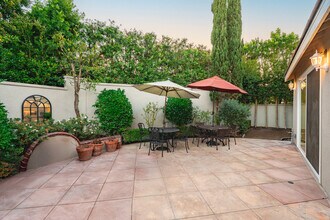 16 Clermont in Newport Beach, CA - Foto de edificio - Building Photo