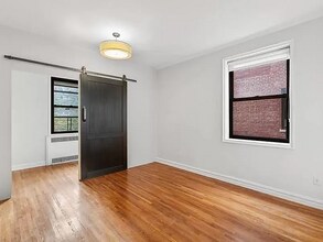 811 Cortelyou Rd in Brooklyn, NY - Building Photo - Building Photo