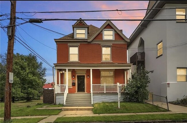 310 N Linden Ave in Pittsburgh, PA - Building Photo - Building Photo