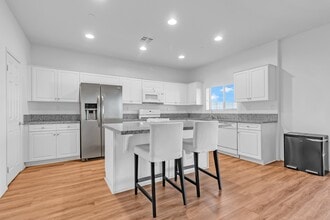4896 Stits Cir in Jurupa Valley, CA - Building Photo - Building Photo