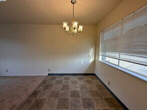 821 Coburn Ct in San Leandro, CA - Building Photo - Building Photo