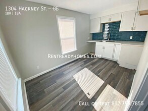 1304 Hackney St-Unit -B in Houston, TX - Building Photo - Building Photo