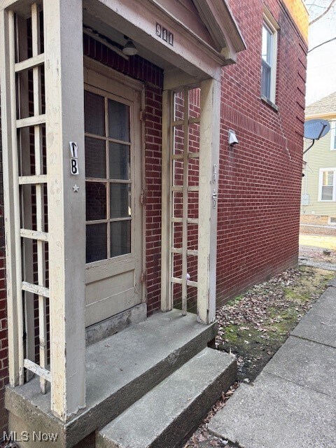 911 Findley Ave in Zanesville, OH - Building Photo