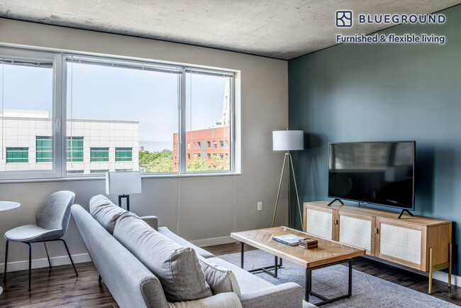 101 Taylor Ave N in Seattle, WA - Building Photo - Building Photo