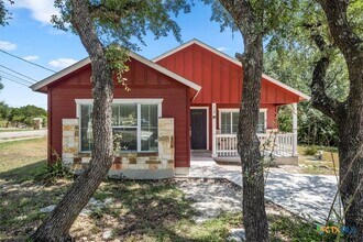 119 Weatherby Dr in Spring Branch, TX - Building Photo - Building Photo