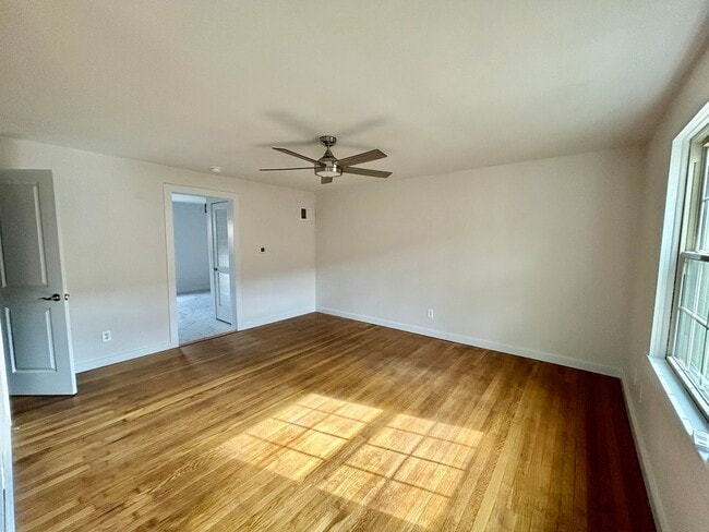 1435 N Forbes Rd in Lexington, KY - Building Photo - Building Photo