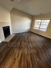 700 Fruit Ave NW in Albuquerque, NM - Building Photo - Building Photo