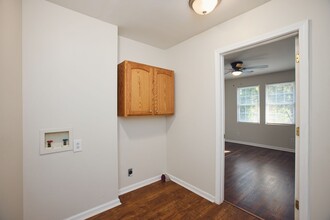 152 Hedges St SE in Marietta, GA - Building Photo - Building Photo