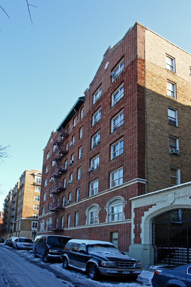 652 W 189th St in New York, NY - Building Photo - Building Photo