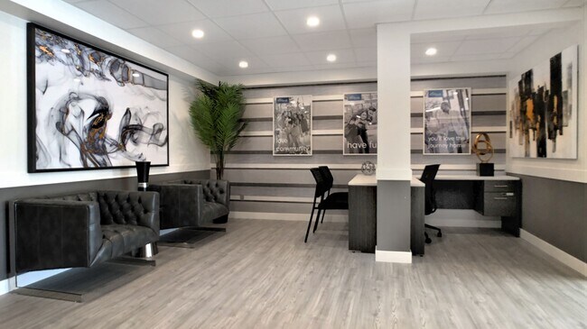 Spruce Ridge Gardens in Calgary, AB - Building Photo - Building Photo
