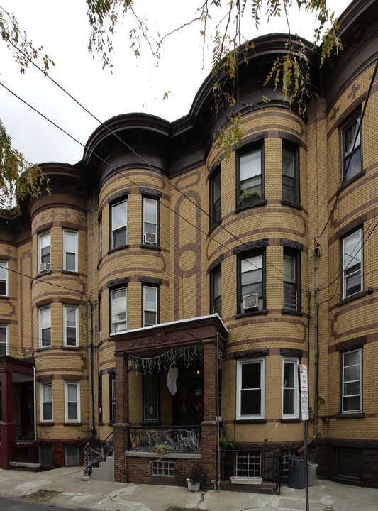 6 East St in Jersey City, NJ - Building Photo