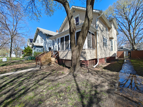 422 N Maple Ave in Green Bay, WI - Building Photo - Building Photo