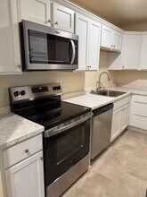586 Franklin St, Unit #4 in Athens, GA - Building Photo - Building Photo