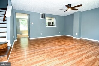 8482 Kirby St in Manassas, VA - Building Photo - Building Photo