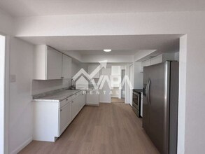 7462 Meadow Breeze Dr in San Antonio, TX - Foto de edificio - Building Photo